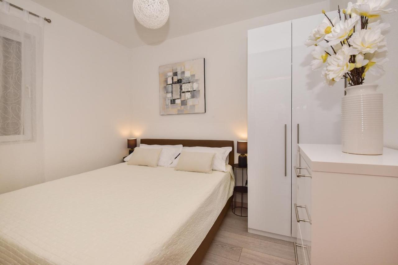 Apartman Luka Igrane Kültér fotó